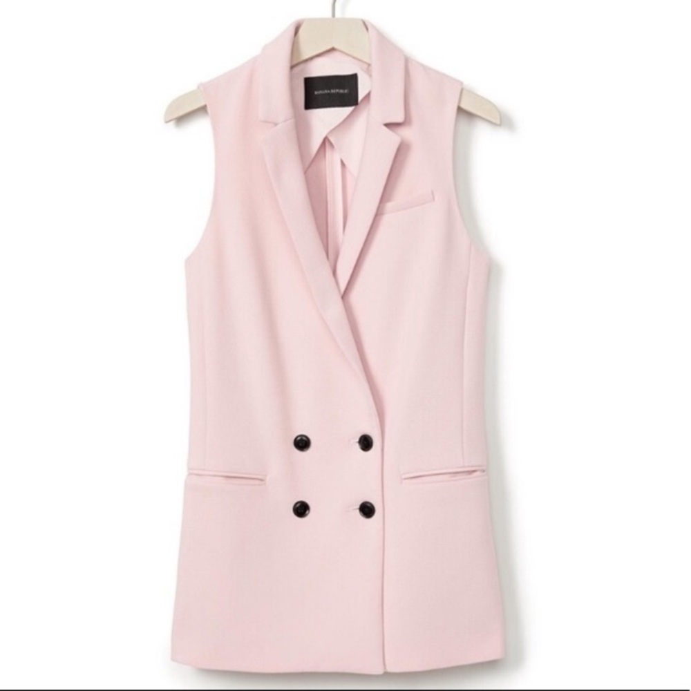 Banana republic blush pink sleeveless blazer
